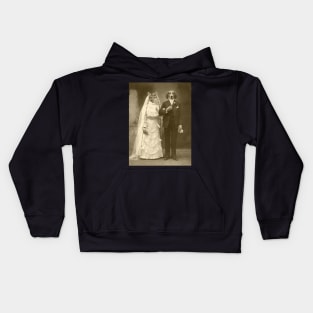 A marriage not made in heaven Kids Hoodie